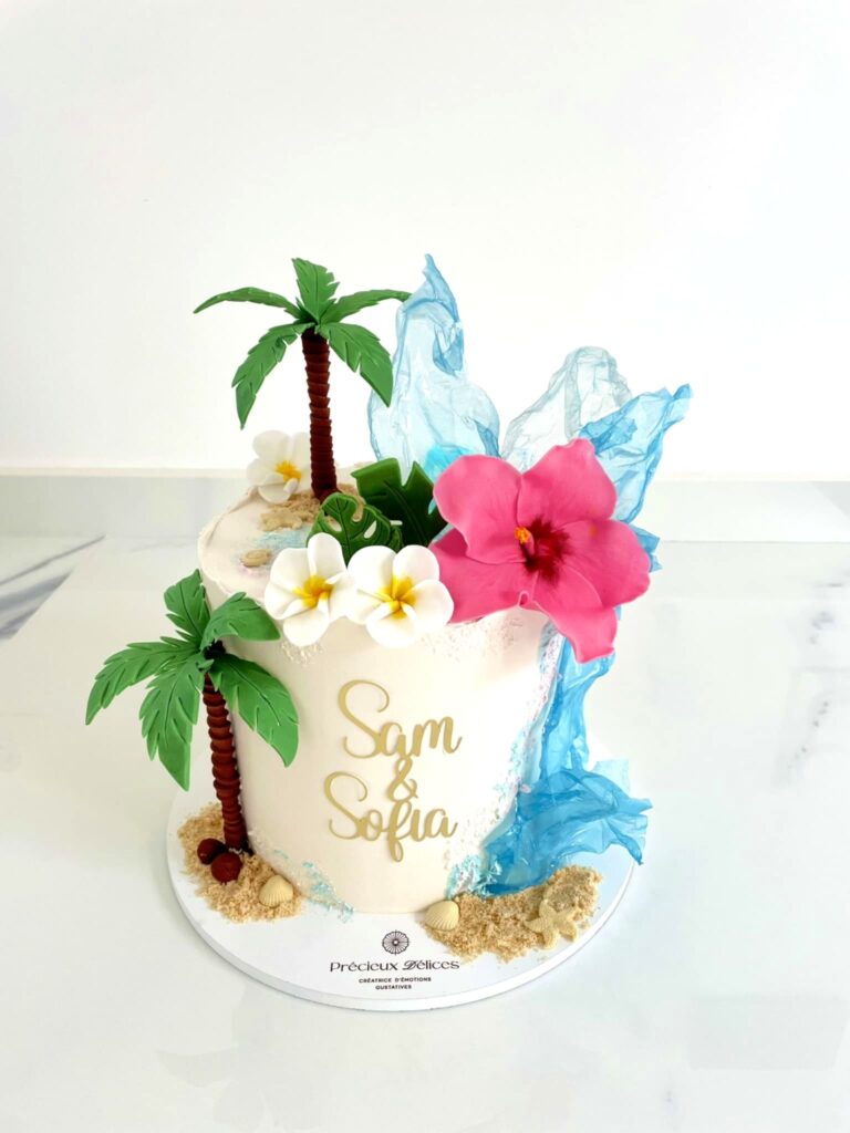gâteau personnalisé tropical et plage pour anniversaire réalisé par Précieux Délices à Orléans