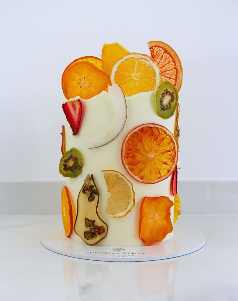gâteau anniversaire personnalisé fruits séchés cake design Orléans Précieux délices