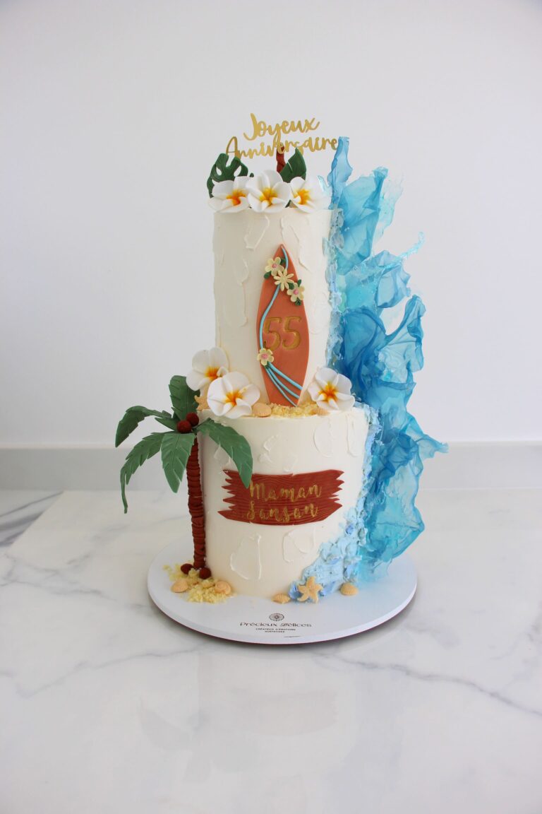 pièce montée gateau anniversaire personnalisé pour adulte thème plage hawai par Précieux Délices Orléans