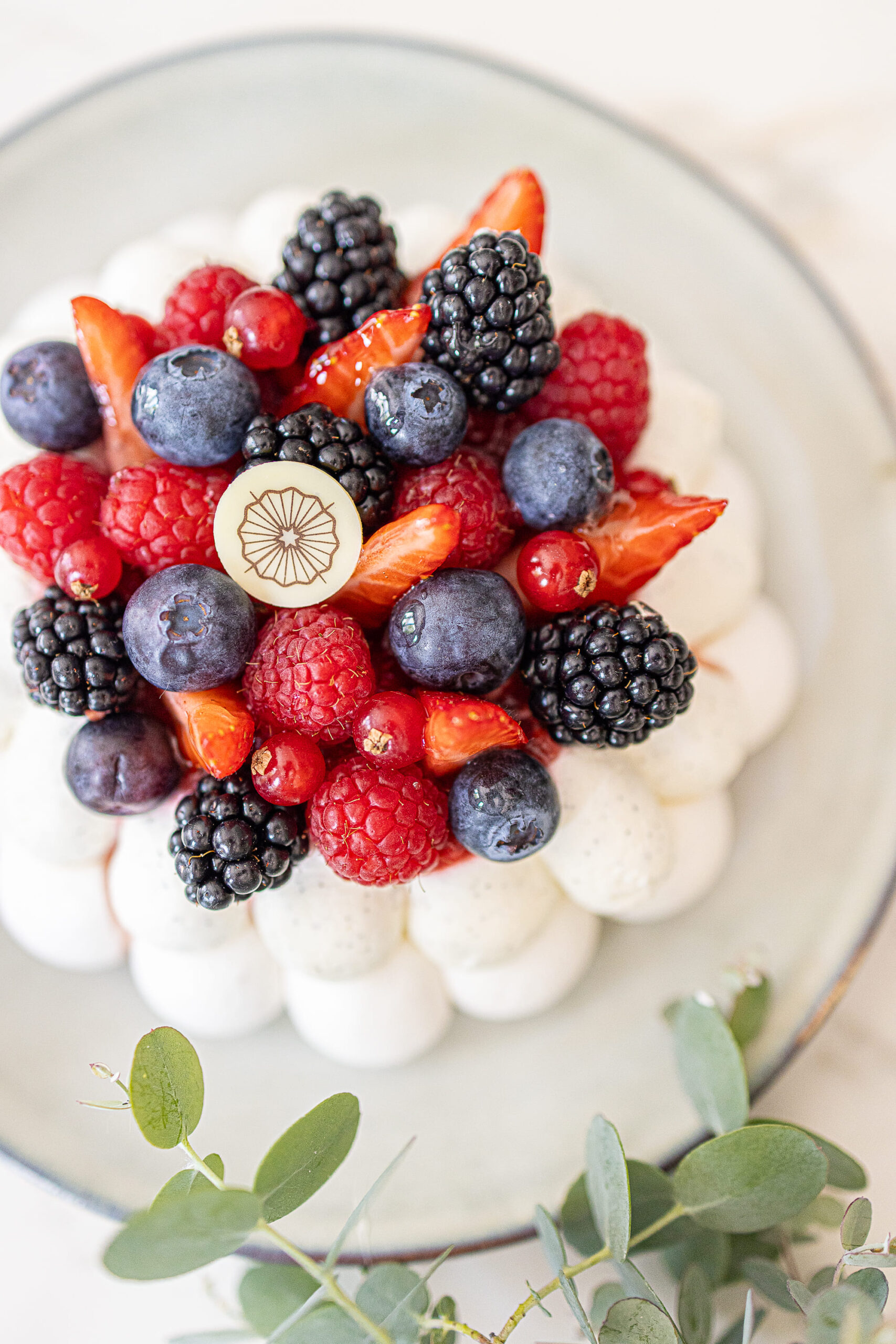 Pavlova aux fruits rouges frais (6,20€ la part)