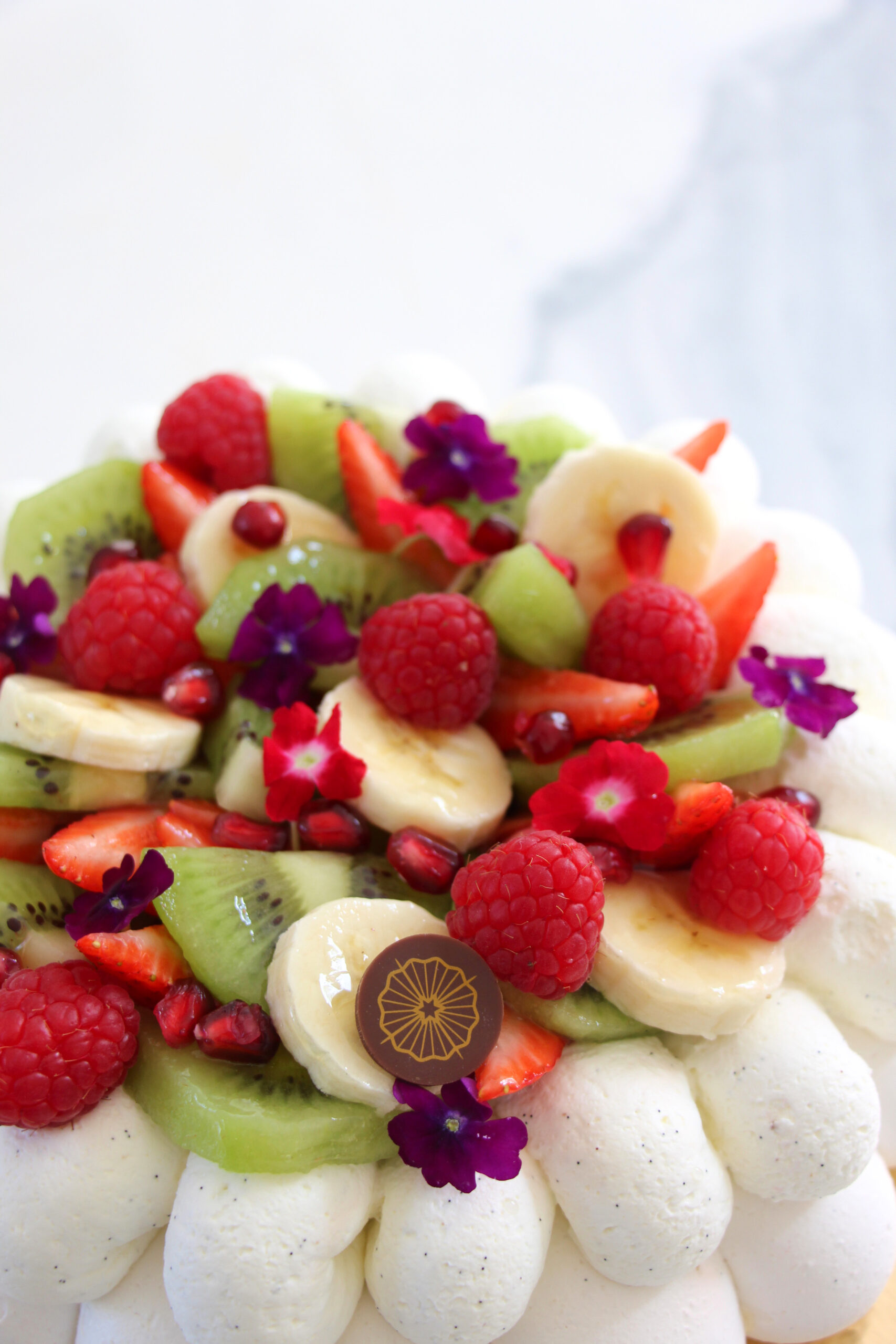 Pavlova multi fruits frais selon arrivage (6,20€ la part)