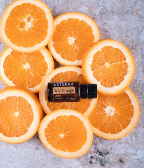 Huile essentielle d’orange douce dōTERRA et oranges fraîches – touche sensorielle en pâtisserie artisanale